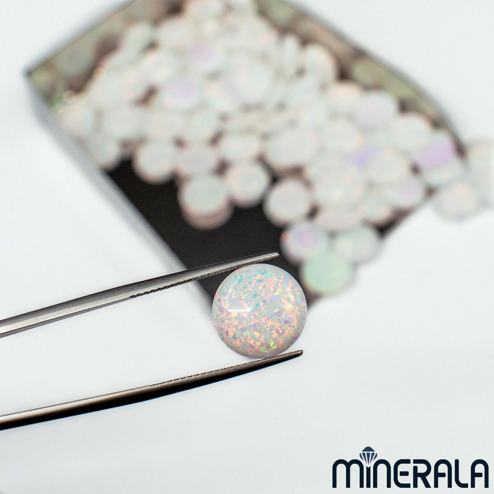 WHOLESALE WHITE SYNTHETIC LAB CREATED OPAL ROUND CABOCHON 1.25mm-20mm WP00066