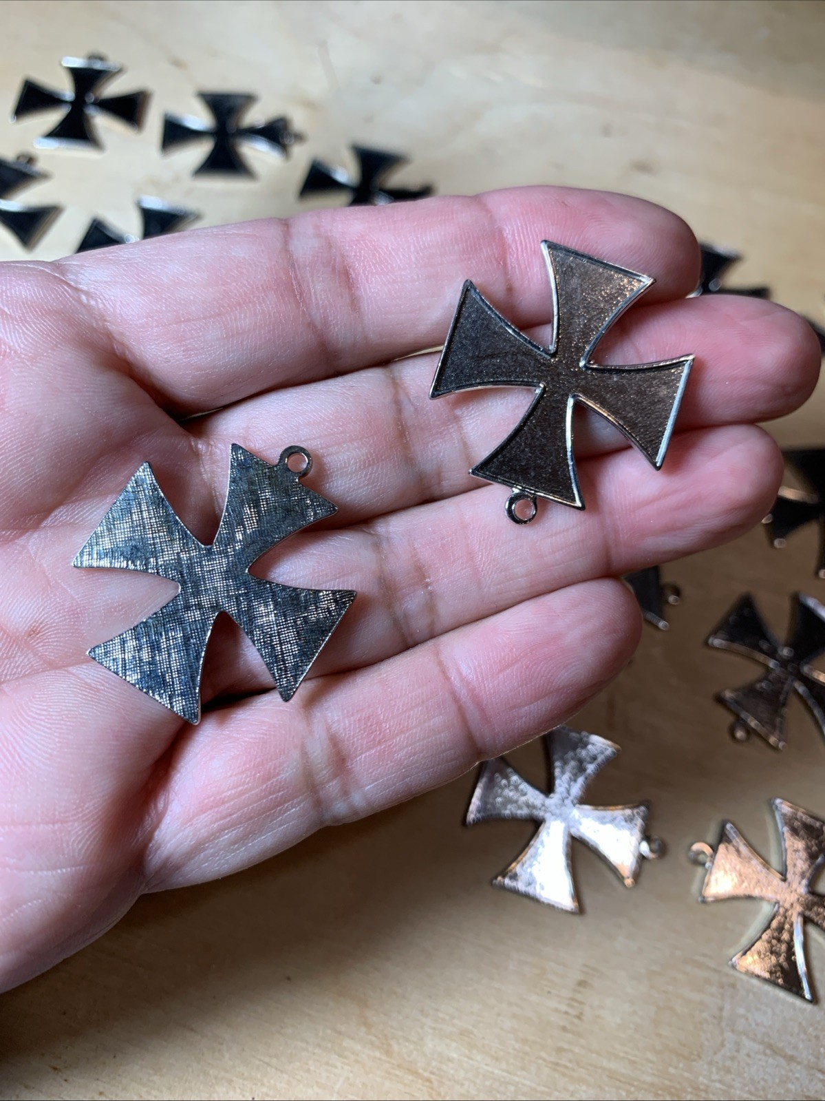 24 pcs lot Iron Cross Charms Pendants silver color maltese