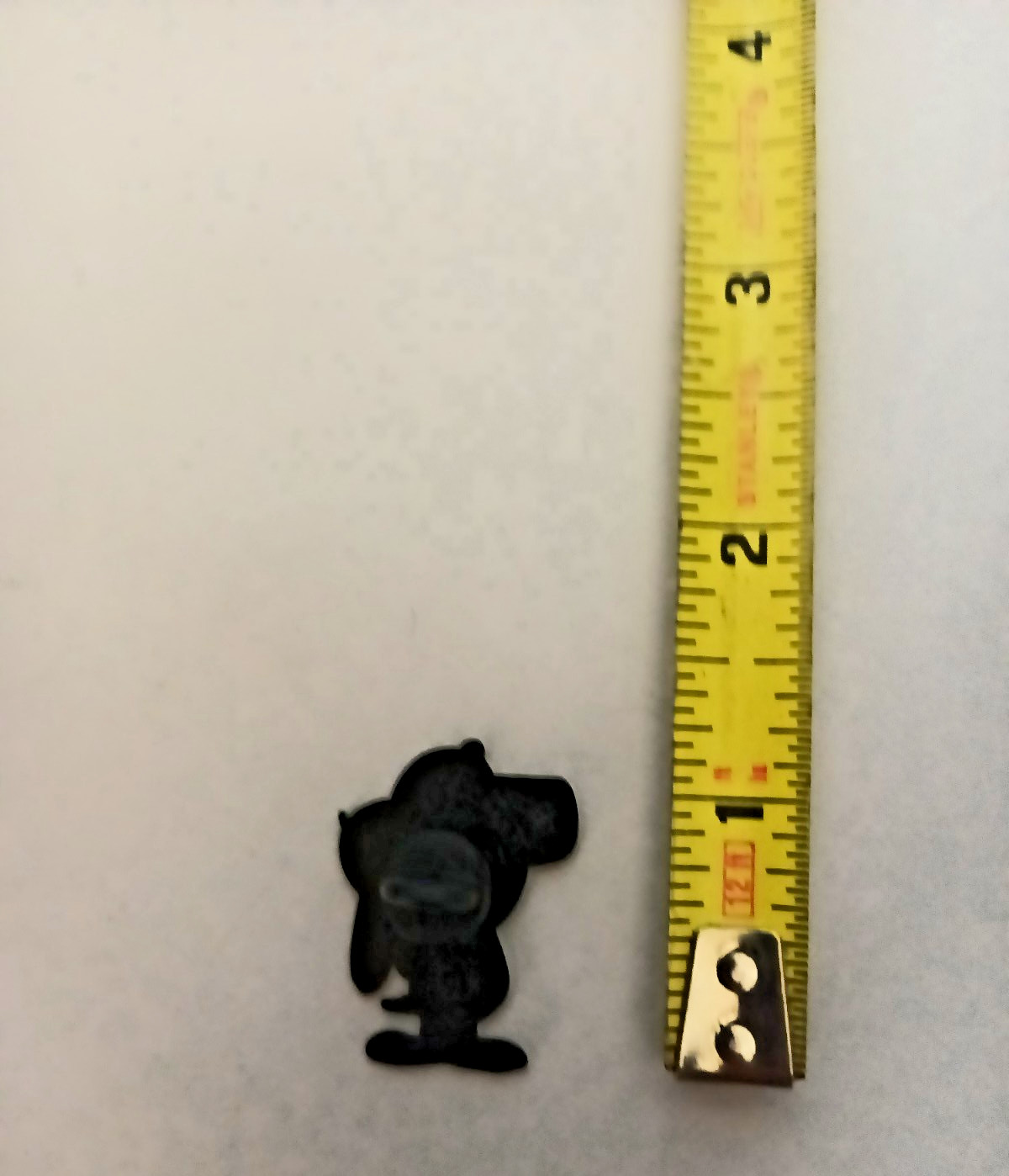 SNOOPY-PEANUTS-ENAMEL PIN-SHIP 2 OR MORE PINS FOR $5.49