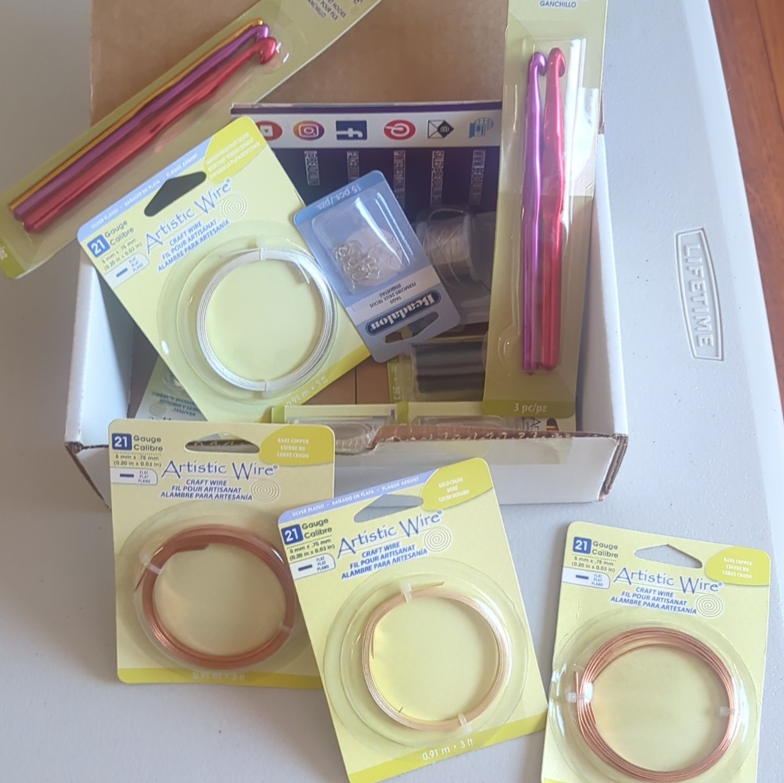 Beadalon Mystery Box JKT1000 Craft Wire Jewelry Making Supplies Lot