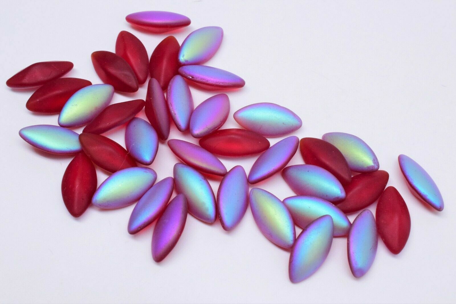 10 Glass Ruby Frosted Aurora Boreale Navettes 7 x 15 mm Rare Vintage