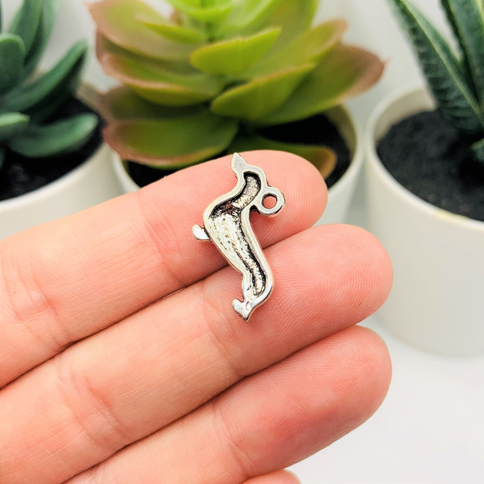 Silver Dachshund Wiener Dog Charms, 13×12.8mm – US Seller