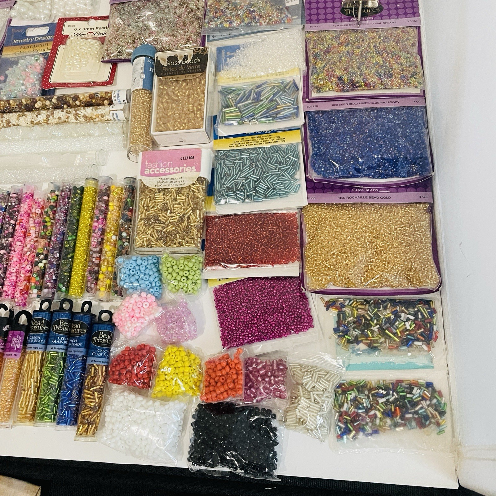 Jewelry Beads Lot Of 78 Oz (4.88 Lb) Seed & Bugle Plastic & Glass Various Colors