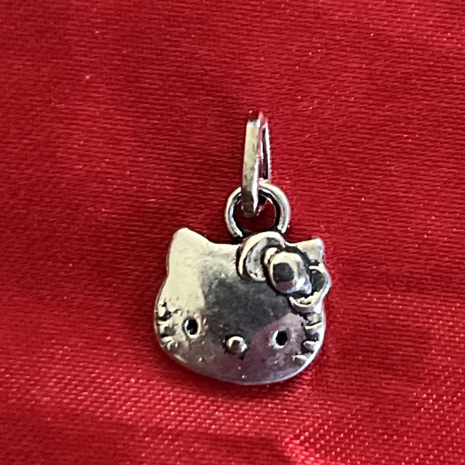 W/LOOP PETITE HELLO KITTY CAT HEAD SILVER TIBETAN TINY CHARM BRACELET NECKLACES