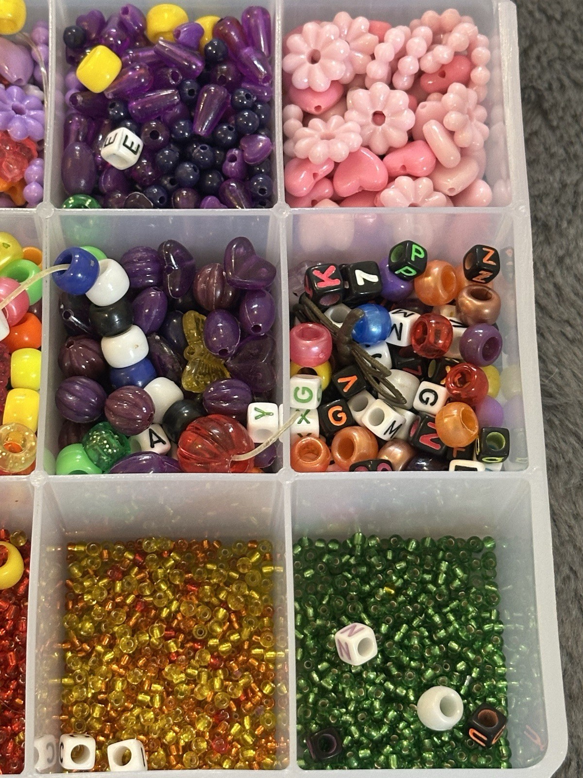 Plastic Multicolor Bead Assortment Kit w/ Letter & Flower Beads, 2-2.9mm