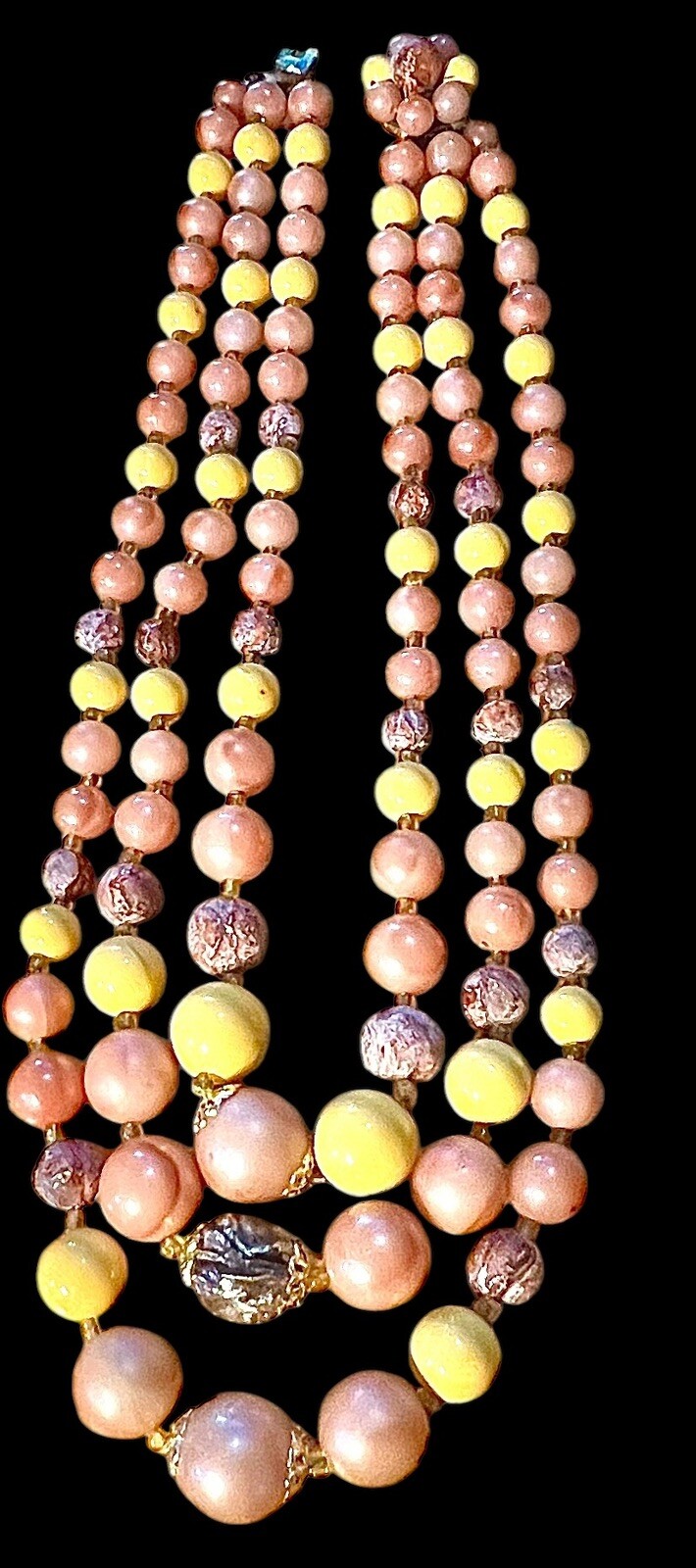 18” Vintage Unbranded 3 Strands Of Rose, Yellow & Purple Colored Round Beads