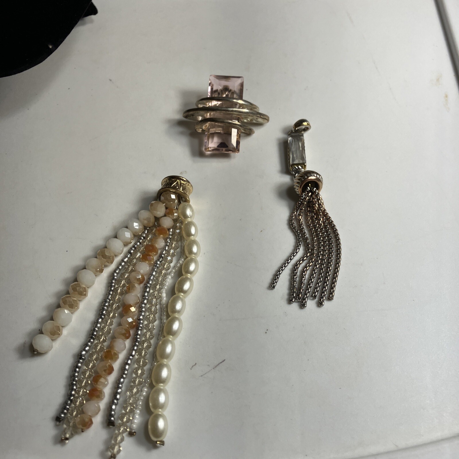 Lot of 3 Vintage Pendants for Keychains or Crafts Unbranded Pre-owned