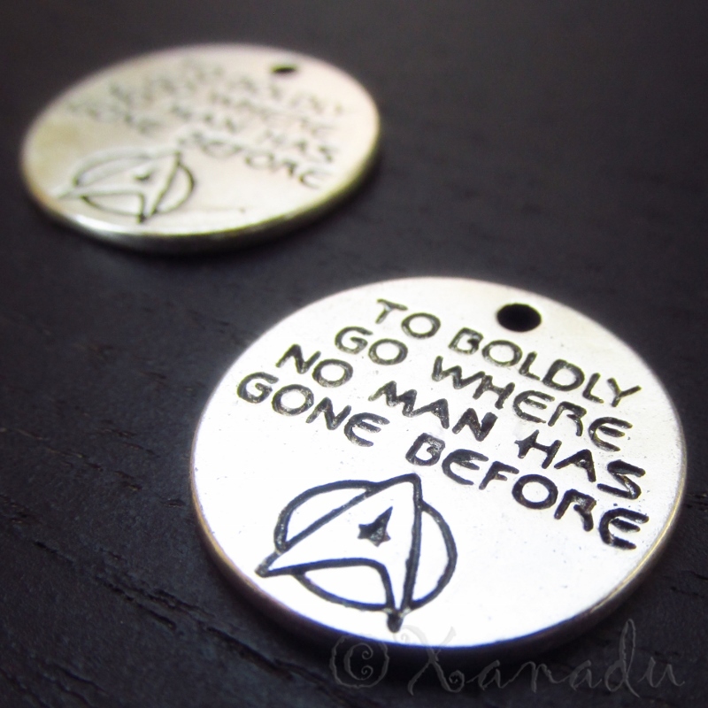 Star Trek Klingon Qapla’ Charm Pendants C0635 – 5, 10, 20PCs