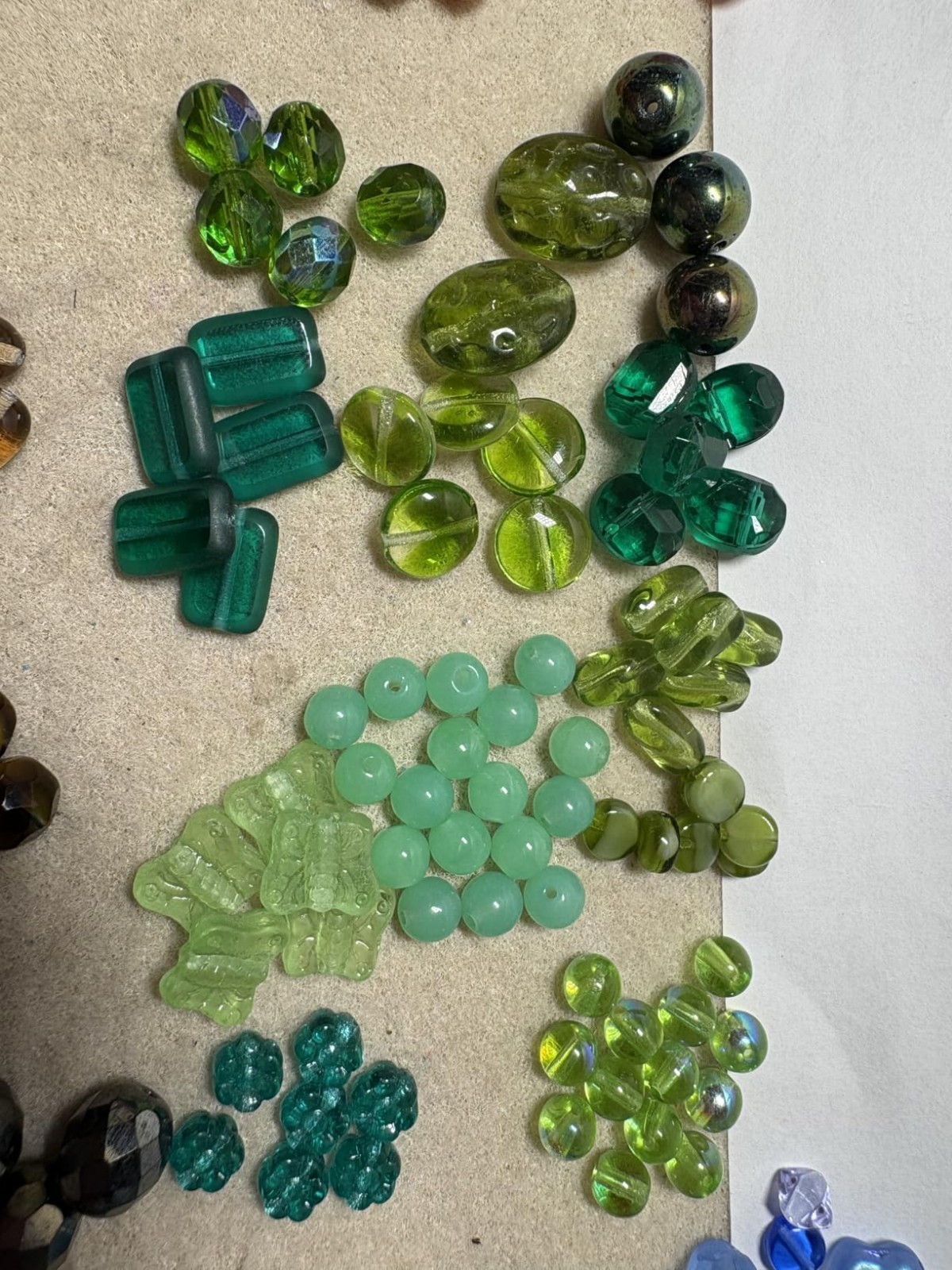 Glass Beads Bulk Assorted 500pcs 4-18mm DIY Jewelry Making Craft Supplies
