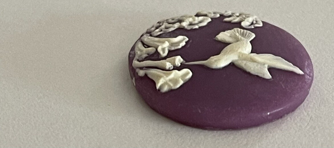 Vintage Hummingbird Garden Cabochon – 40x30mm – Purple Creamy White – 1 Piece