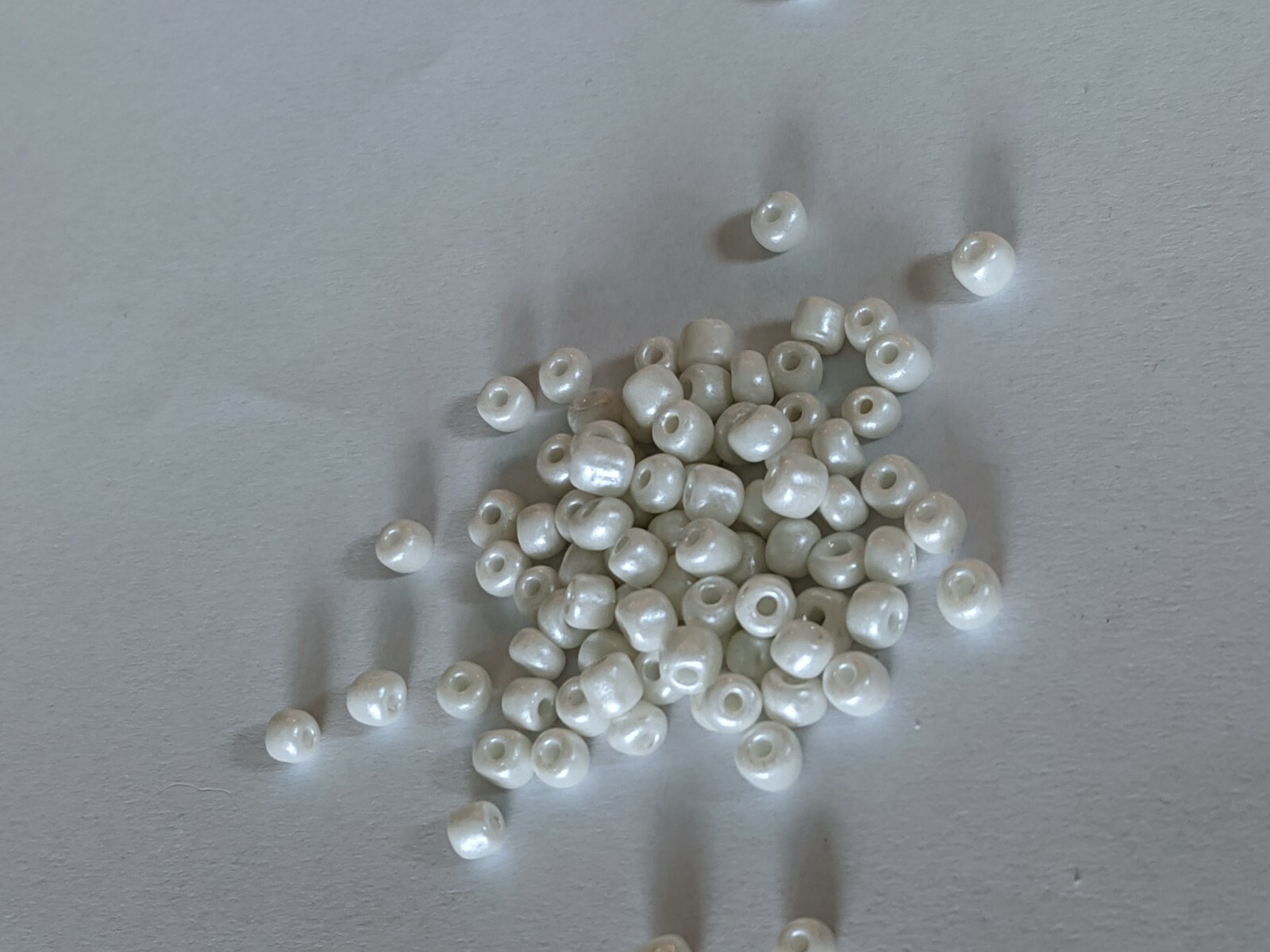 Glass Seed Beads, Baking Finish, White 4mm, Hole: 1mm Qty 30 grams