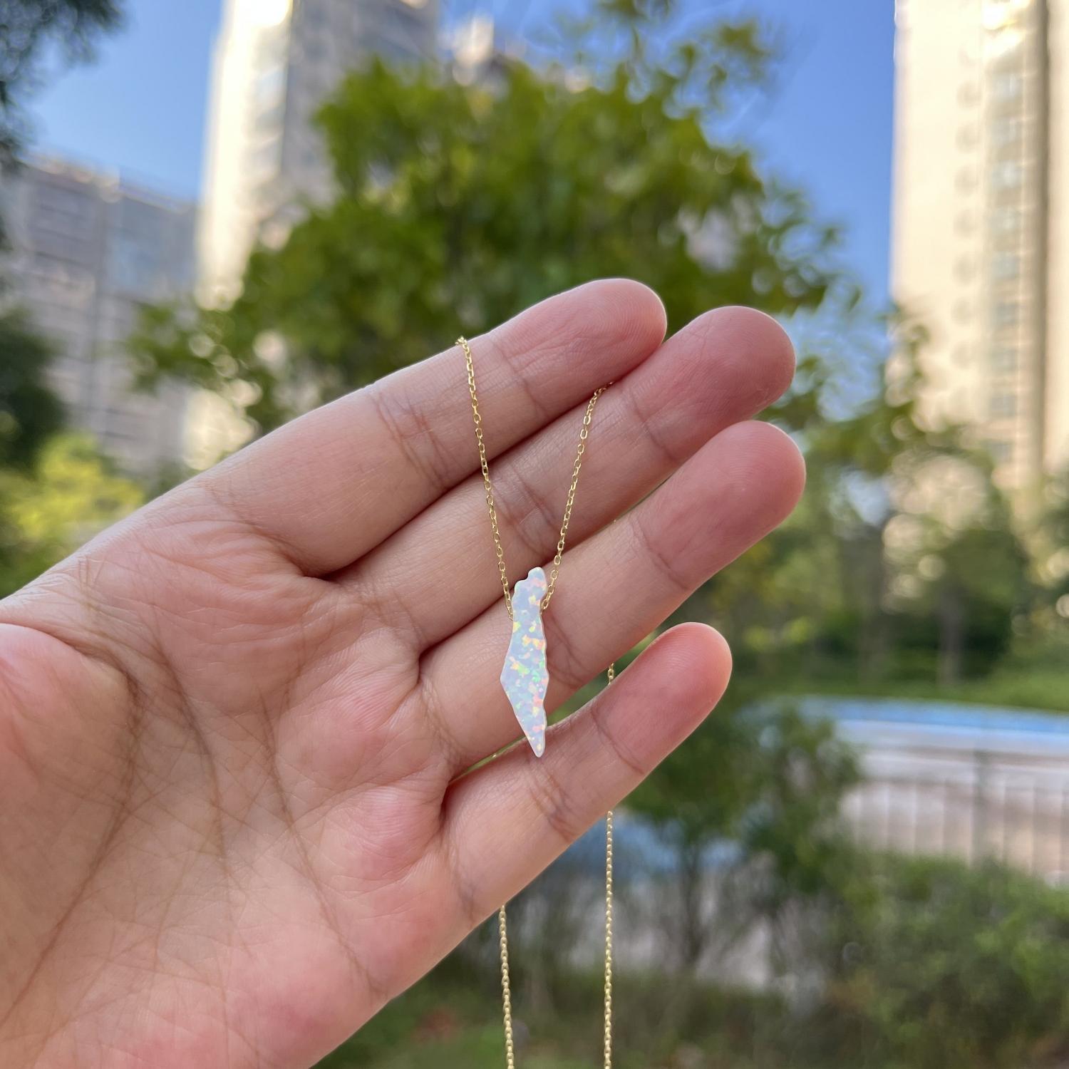 1pc Neck chain Israel Map high Quality White and Light Blue Synthetic Opal