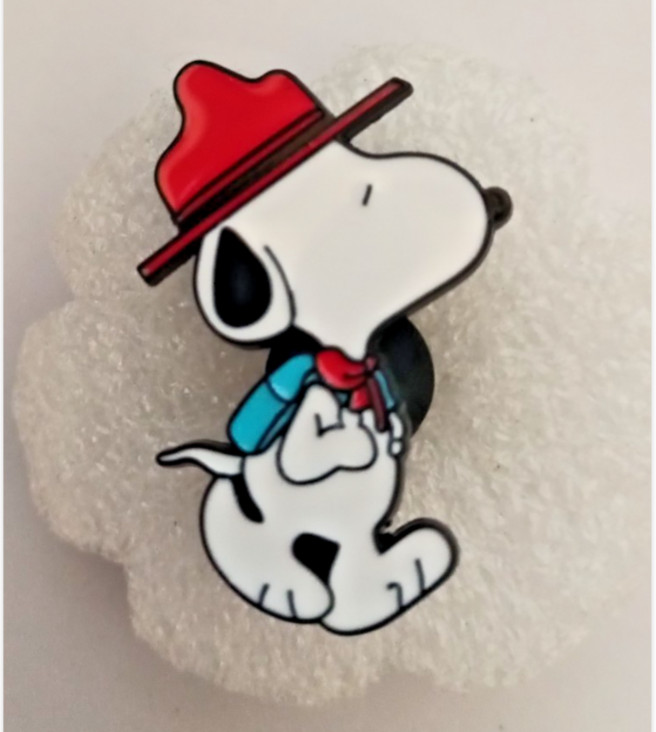 SNOOPY-PEANUTS-ENAMEL PIN-SHIP 2 OR MORE PINS FOR $5.49