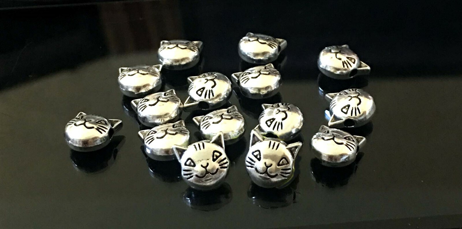 15 Antique Silver Pewter Cat Head Face Bead Kitty Pet Animal 2 sided 8mm