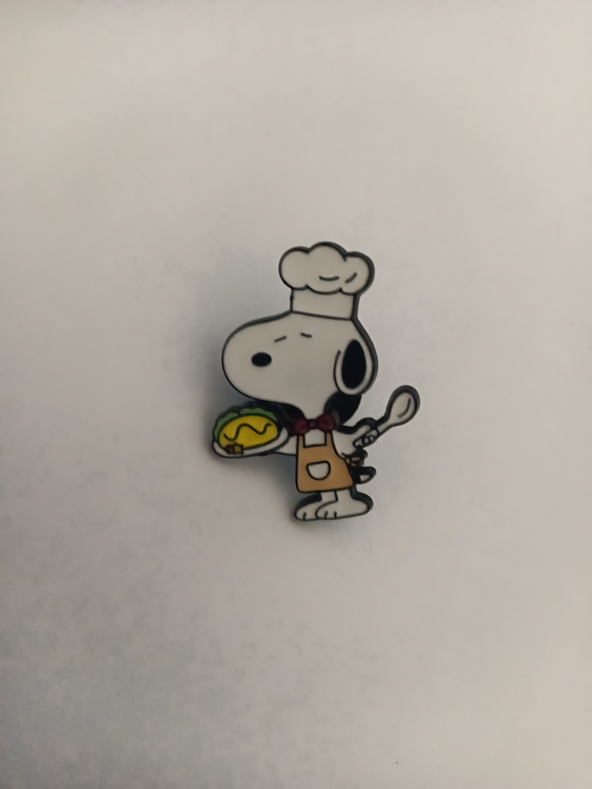 SNOOPY-PEANUTS-ENAMEL PIN-SHIP 2 OR MORE PINS FOR $5.49