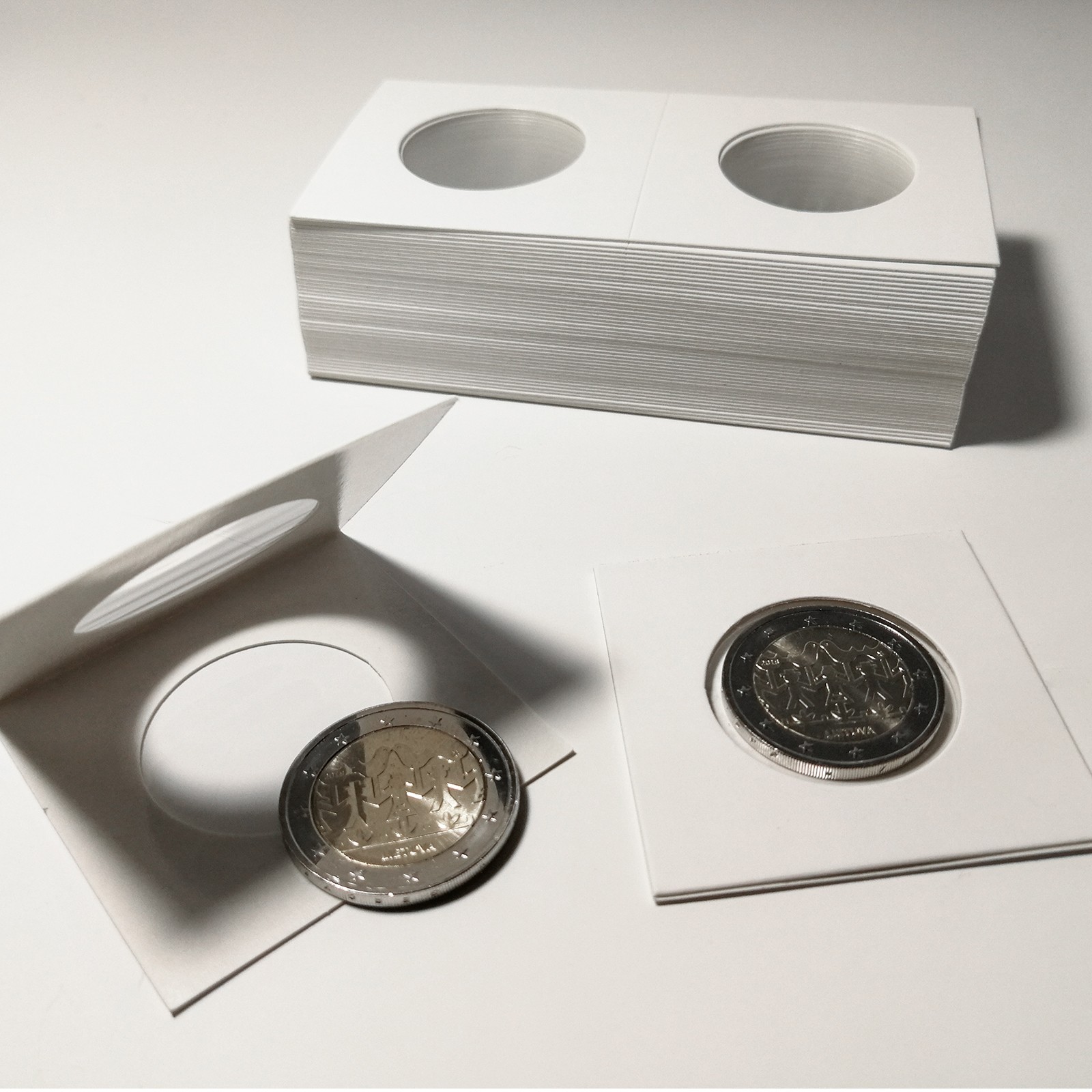 2×2 Coin Flips, 100pcs 20.5/25mm Cardboard Coin Holder Paper Coin Holders, White