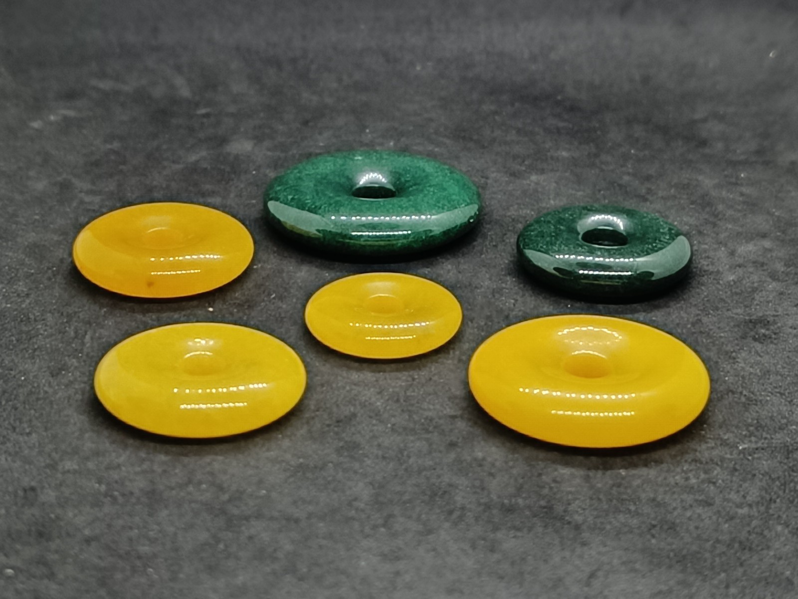 Lot 6 Pi Type Donut Pendants – 26mm to 39mm – Geometric Charms