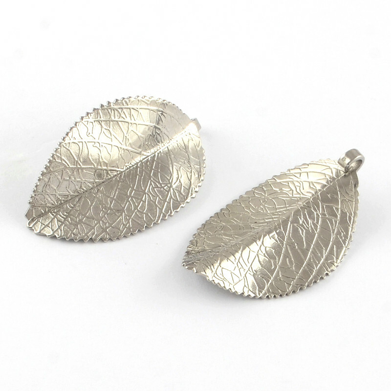 20 pcs Stainless Steel Filigree Leaf Pendants Steel Color 28×17.5x1mm Hole 3mm