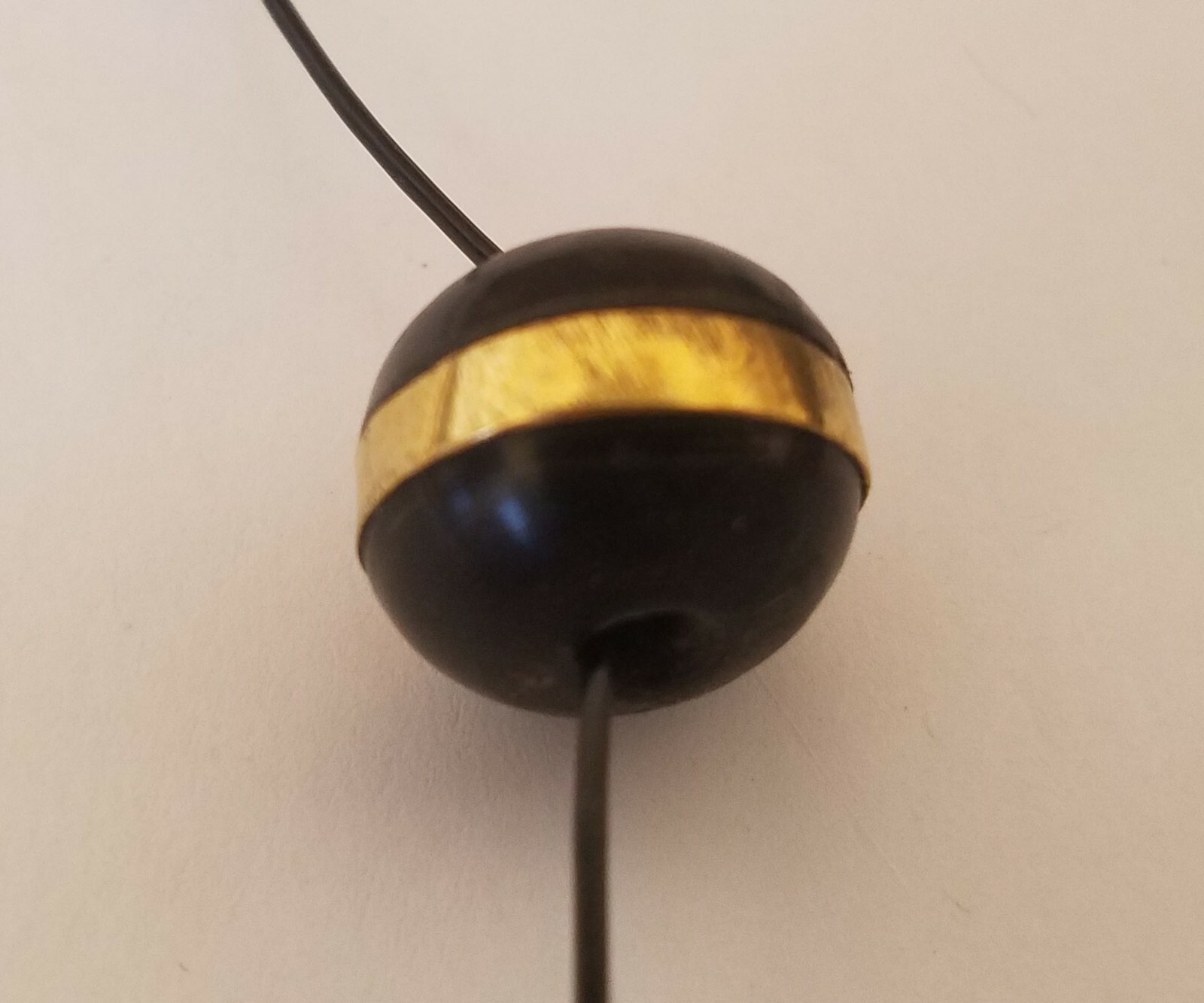 25 pcs VTG 16mm Round Black & Gold Brass Genuine Bone Horn Craft Jewelry Beads