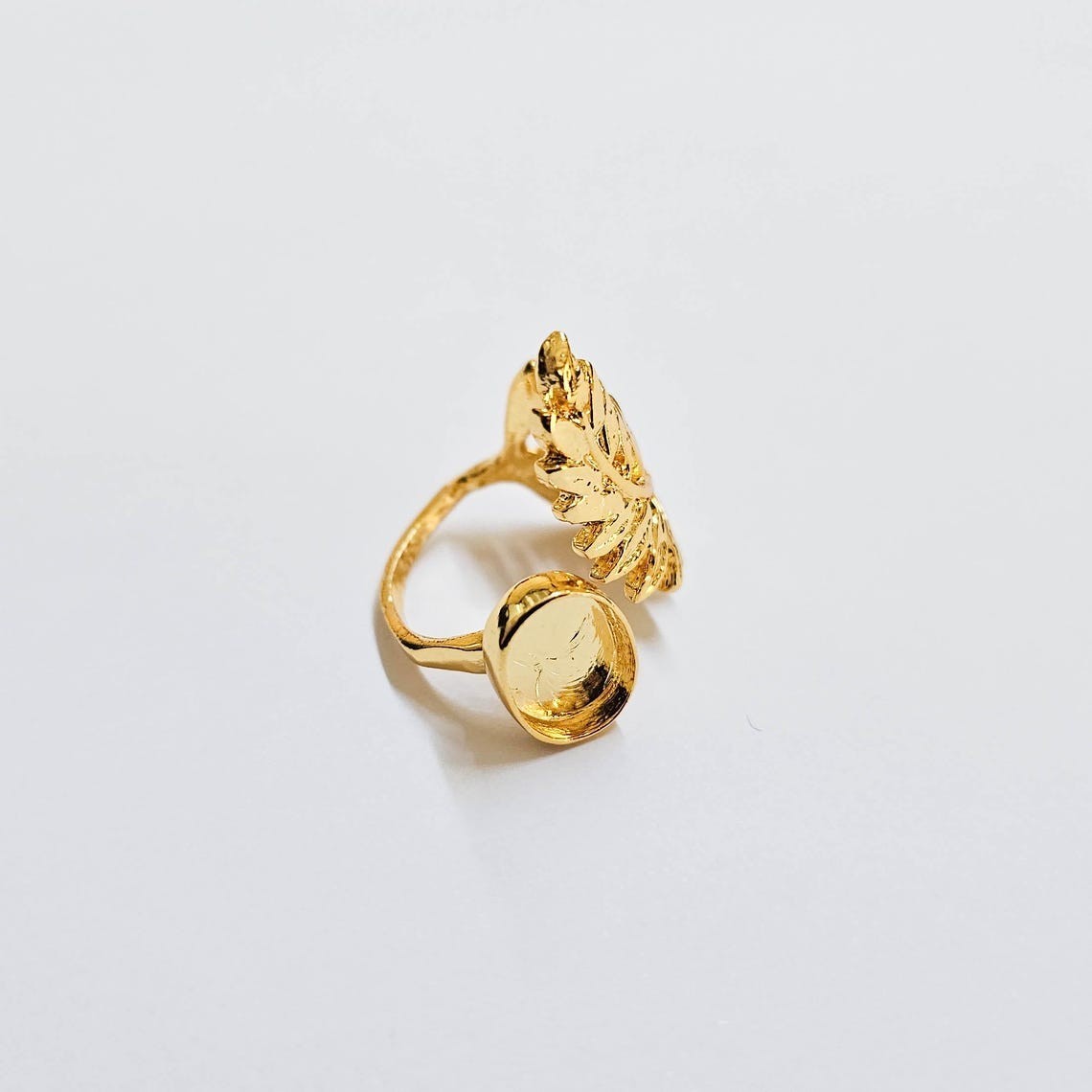 Fern Leaf Ring Blank Bezel Settings Cabochon 24K Shiny Gold Brass 11x9mm G37985