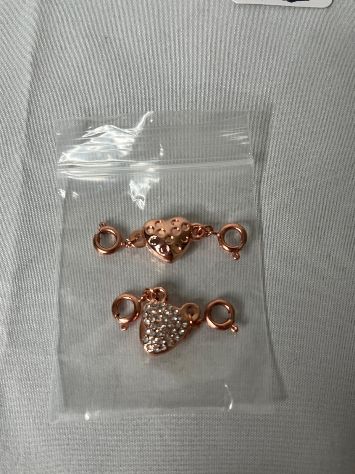Magnetic Heart Jewelry Extender Clasp Set 2 Pieces Easy-To-Use Rose Gold-Tone