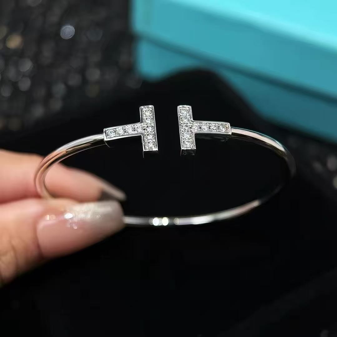 1 Item Open adjustable Bracelet