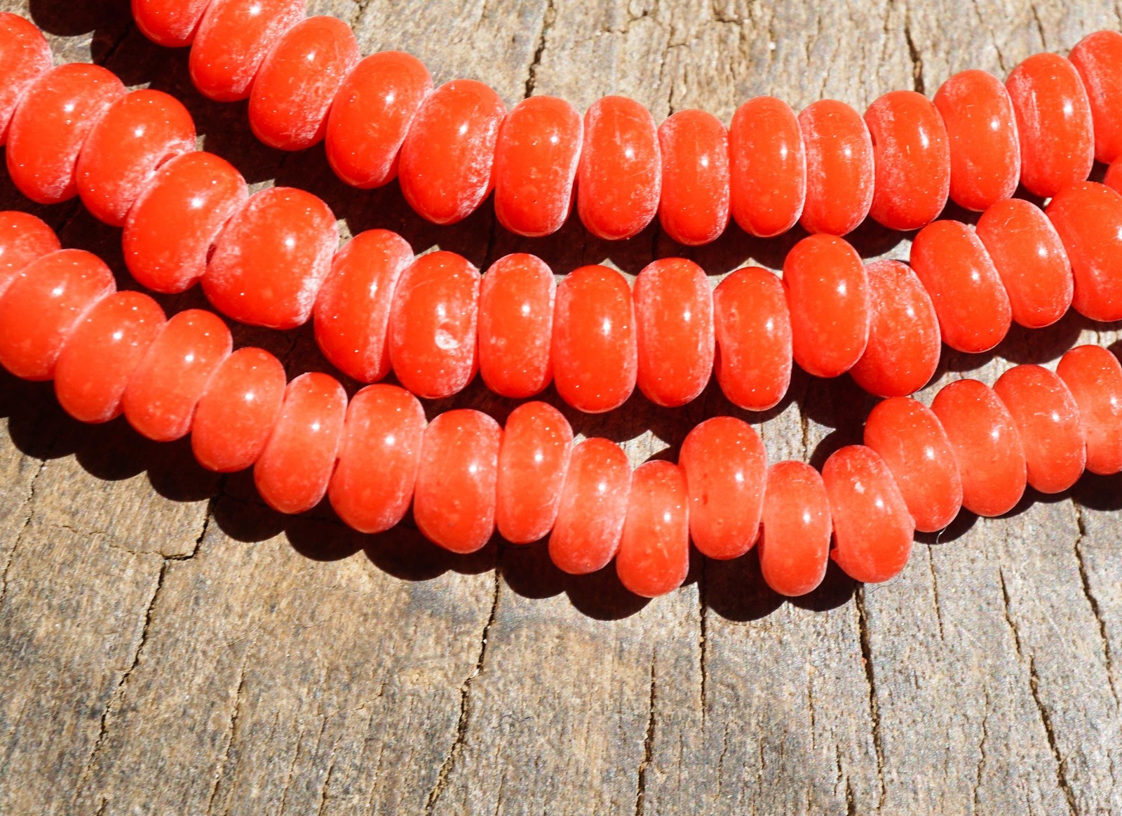 Artisan Made Java Glass Donut Beads (6.5mm) – Poppy Red Strand (2937A367) Donut