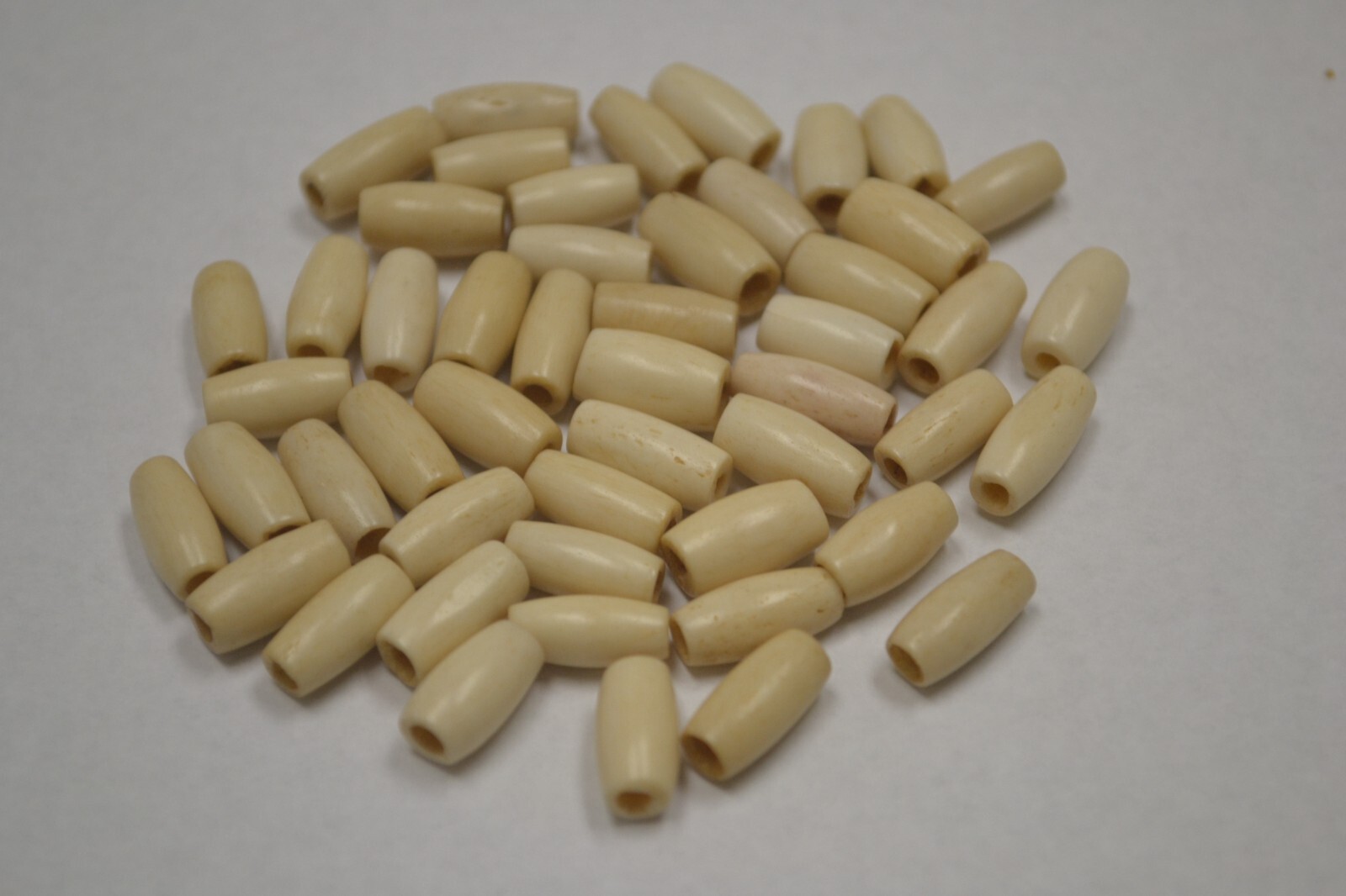 500 PCS COFFEE BROWN BONE HAIR PIPE CHOKER BEADS PENDANTS 1/2″