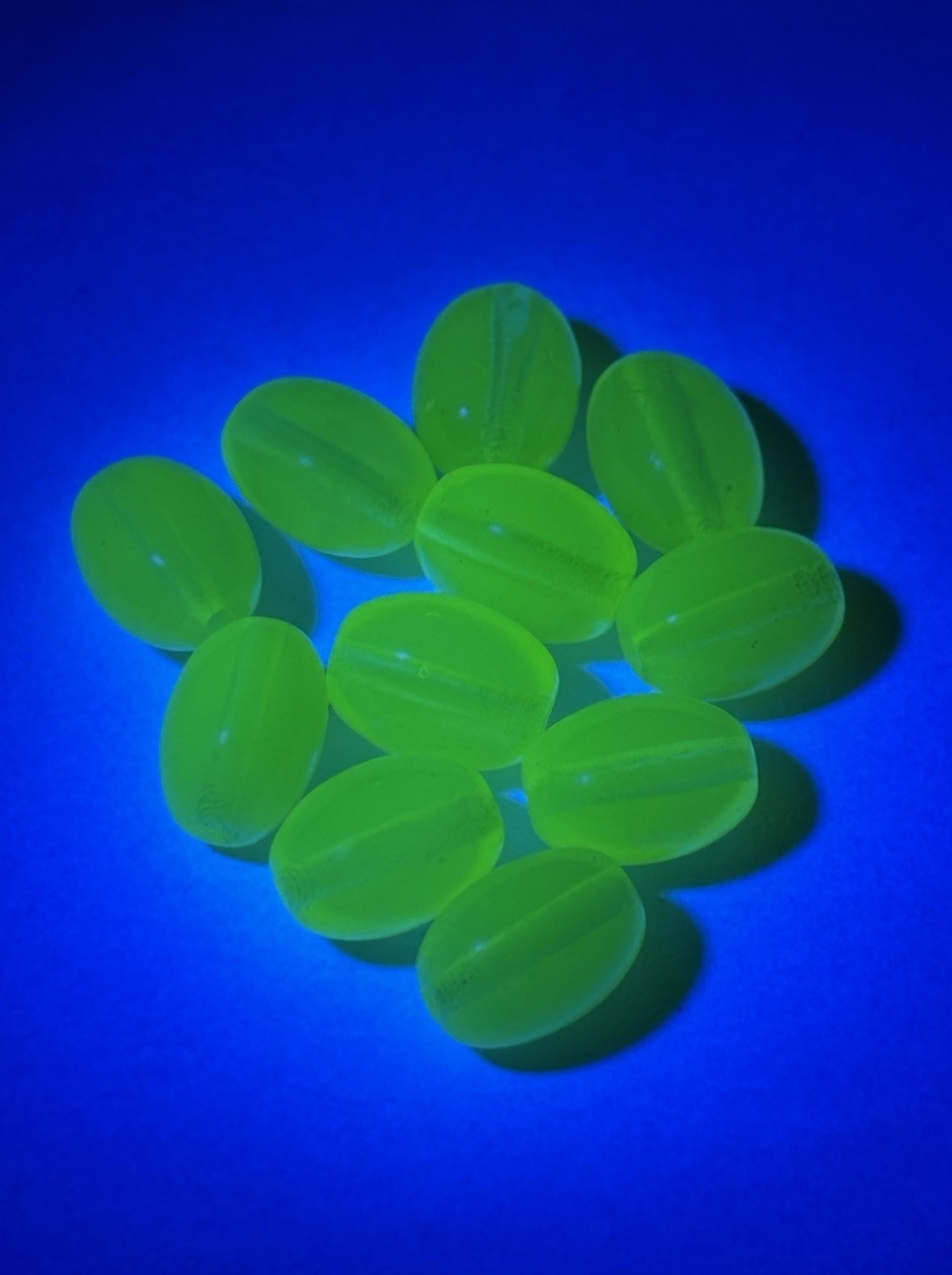 11pc Uranium Vaseline Glass Melon Oval Beads 11mm UV Reactive Drilled