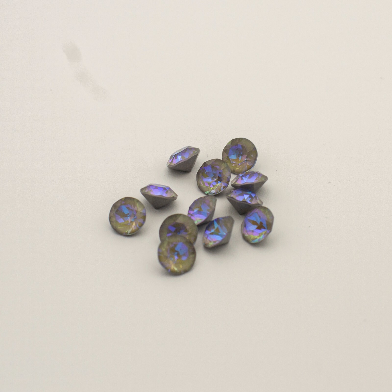 Serene Gray 8mm Chatons 12 Pieces