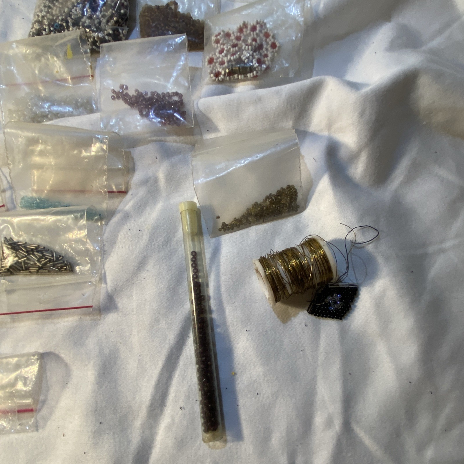 Lot Vintage Modern Jewelry Making Beads (small Size) Supplies Different Colors