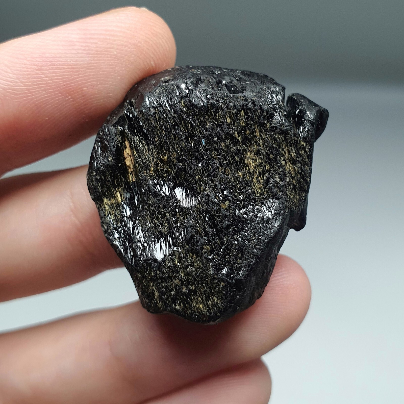 69.5 Black Spinel Pleonaste Rare Natural black Spinel Thailand Kanchanaburi