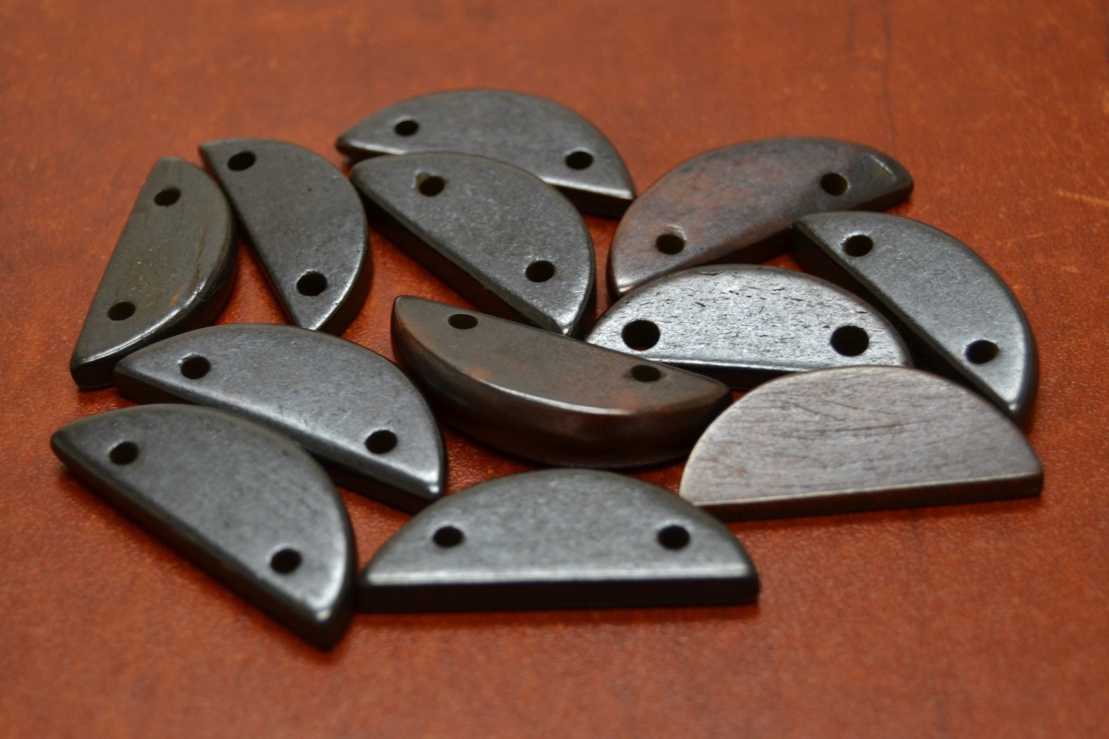 12 PCS DARK BROWN BONE 2 TWO HOLES BEADING BEADS 1 3/8″ #T-2732