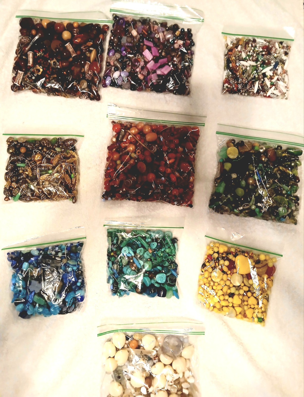 100’s Of Beads! One Lot Of 10 Zip Bags, ABOUT 8 POUNDS! A crafter’s paradise.
