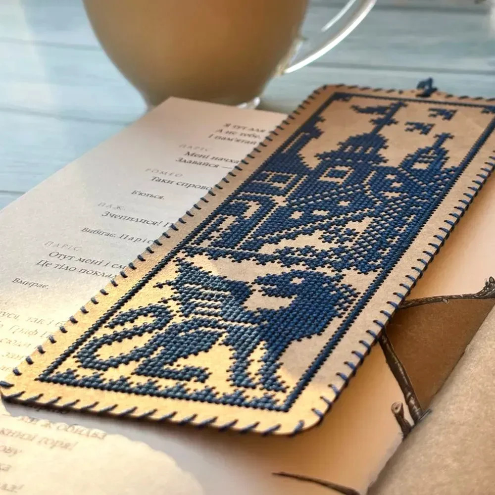 DIY Embroidery Kit on Kraft Cardboard “Bookmark Castle guard” Needlework Craft