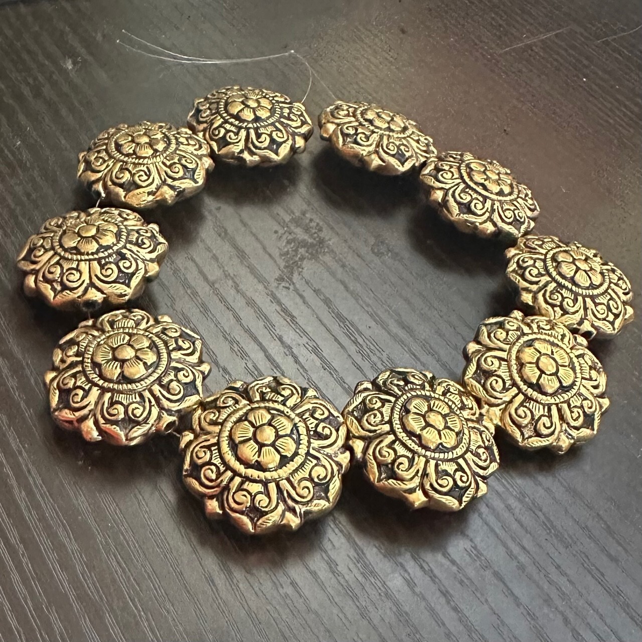 Lotus Brass 10 Beads Lotus Floral Nepalese Handmade Wholesale Lot BD187a
