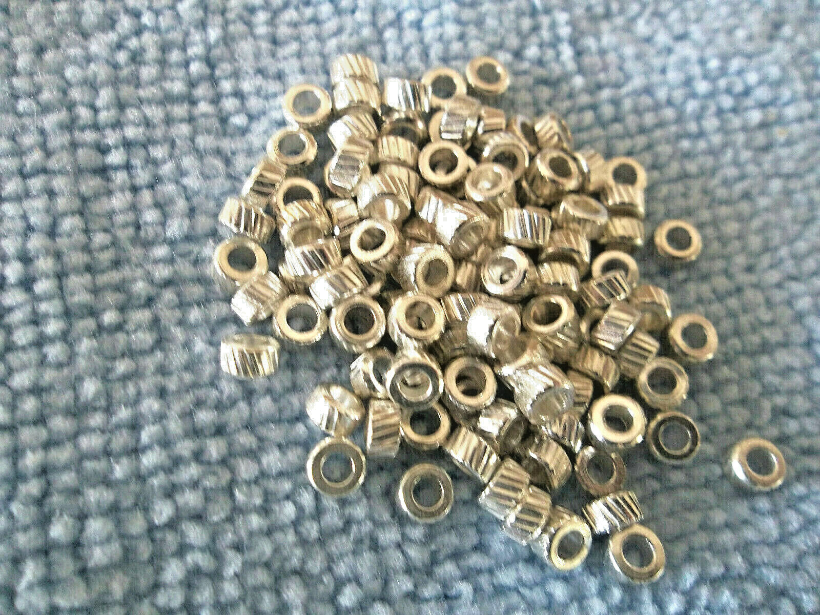 SALE 800 Bright Silver 4mm TIRE Spacer Beads, Sharp rounded edges, findings