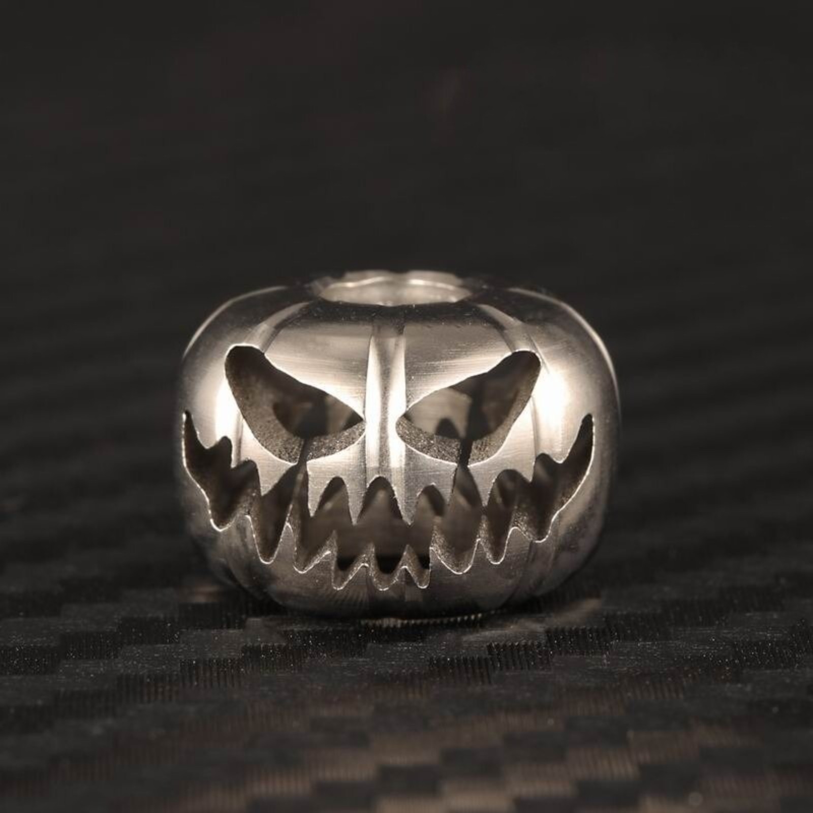 Titanium Knife Lanyard Paracord Bead Necklace Bracelet Pendant Making Halloween