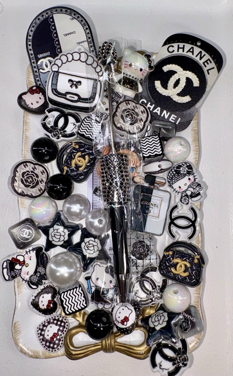 42 White/Black Monogram Style 1 Luxury Focal Beads For Beadable Pens Keychains