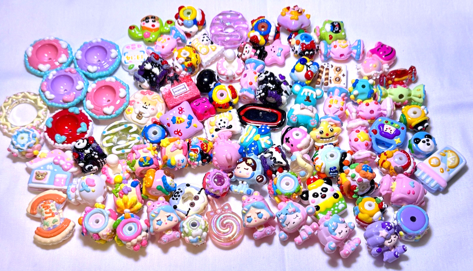 HUGE lot of 85 Hand Painted Acrylic Beads – Oil Relief Beads