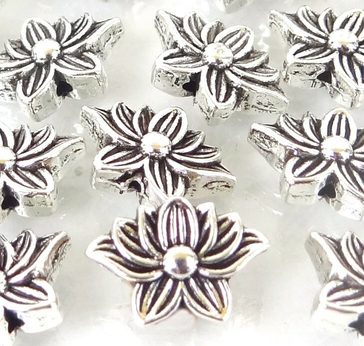25 Antique Silver Pewter Lotus Flower DIY Buddhist Beads 12x9mm